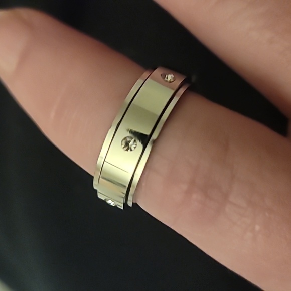 SET OF 8 SPINNER RINGS!! - Picture 5 of 11